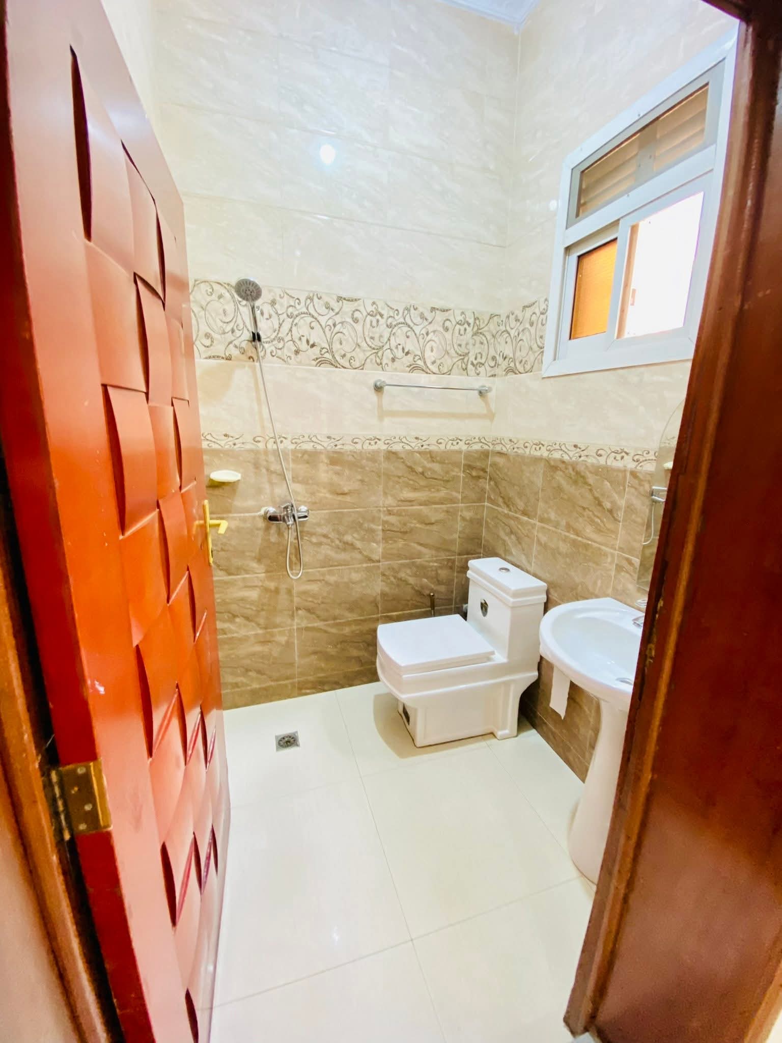 Gallery image 9